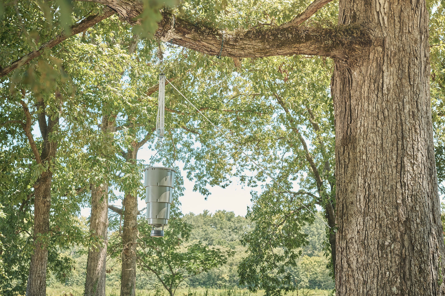 5-Gallon All-In-One Hanging Broadcast Deer Feeder with Adjustable Timer, MFG-13074