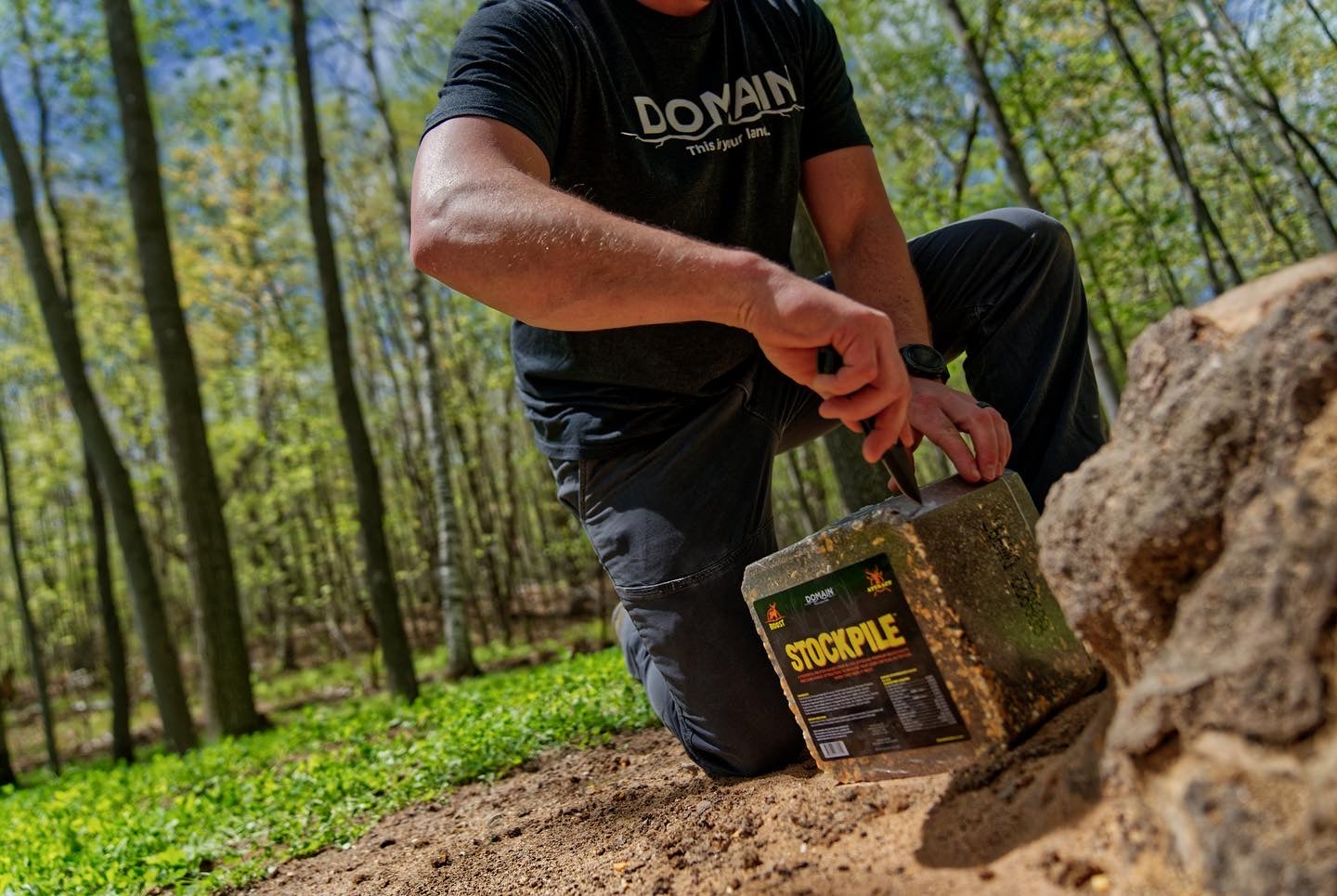 DOMAIN'S STOCKPILE DEER BLOCK - POWERFUL PROTEIN AND ENERGY