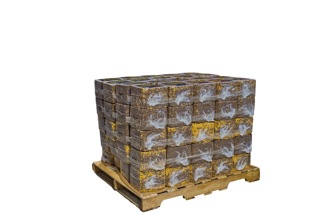 DOMAIN'S STOCKPILE DEER BLOCK - POWERFUL PROTEIN AND ENERGY
